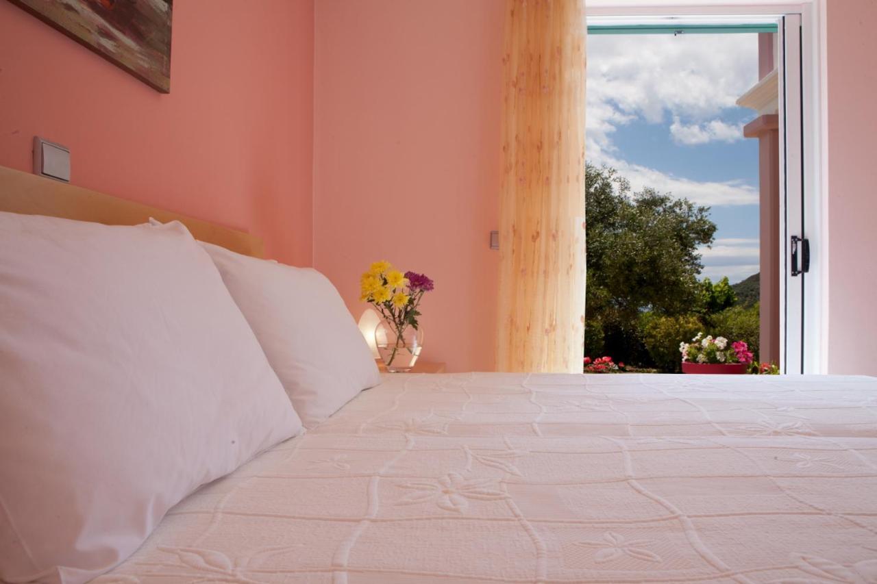 Pantheon & Danae Luxury Villas Syvota Exteriör bild
